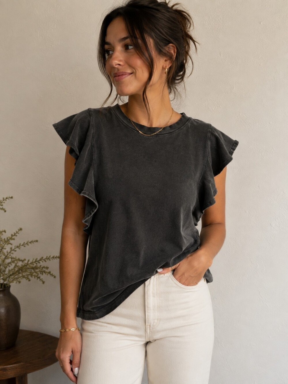 Evereve - Charcoal/washed Black Short Sleeve W/ Ruffle Detail Size:XS